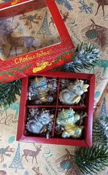 Набор фигурного шоколада "Дракончики" Символ 2024 года в коробке Ангелок на Новый год - фото 10877