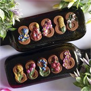 Фигурный молочный шоколад 